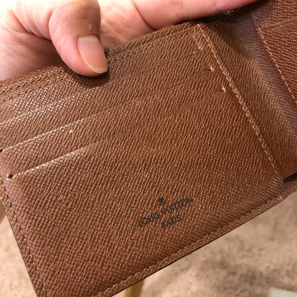 LOUIS VUITTON MENS WALLET - Picture 3 of 6